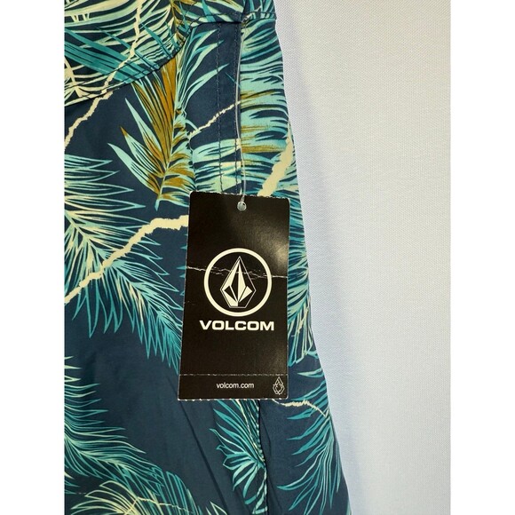 VOLCOM Men’s Swim Trunks Size 34 NWT - Picture 2 of 3
